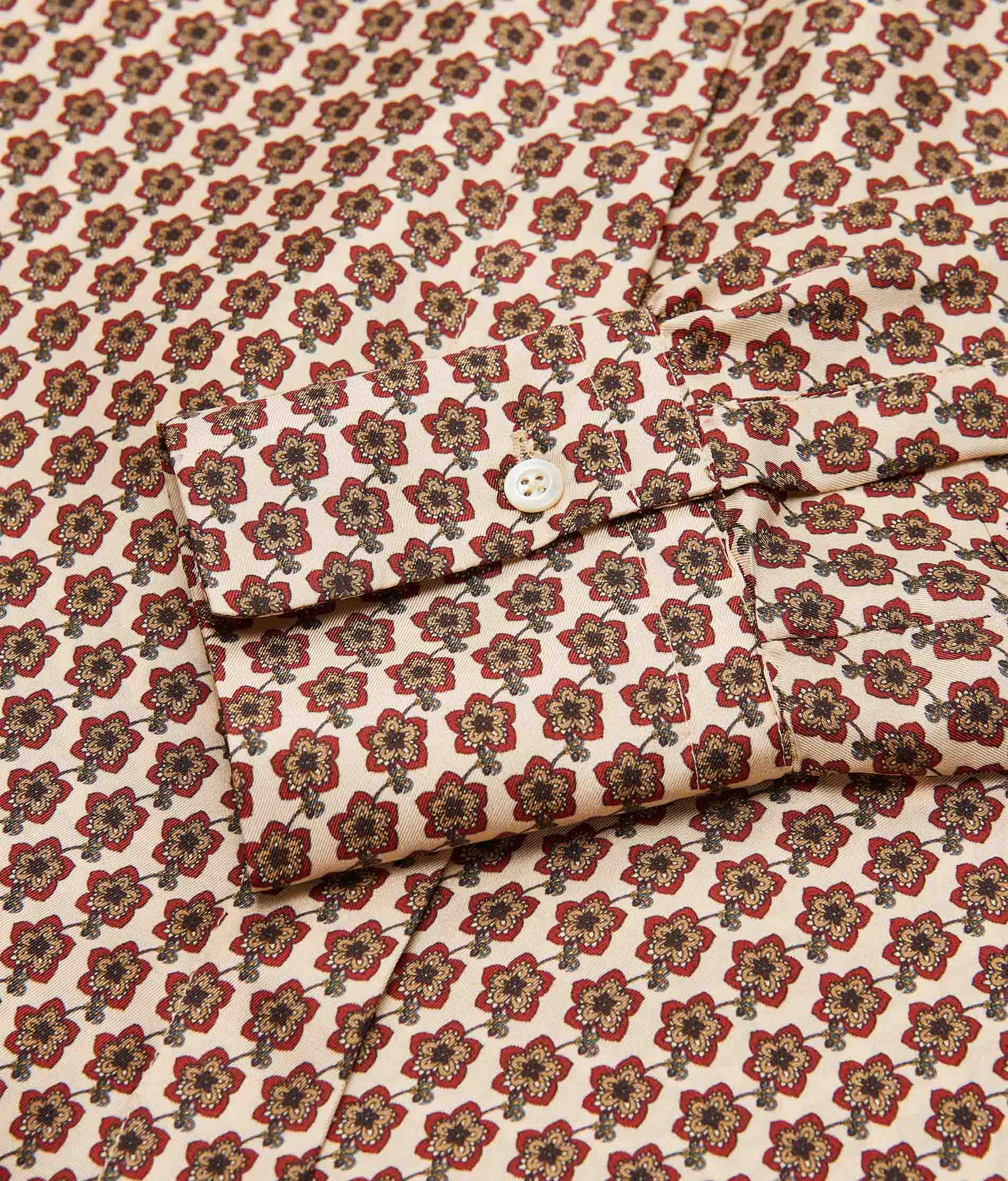 GILDA – Seidenbluse mit Krawattenprint